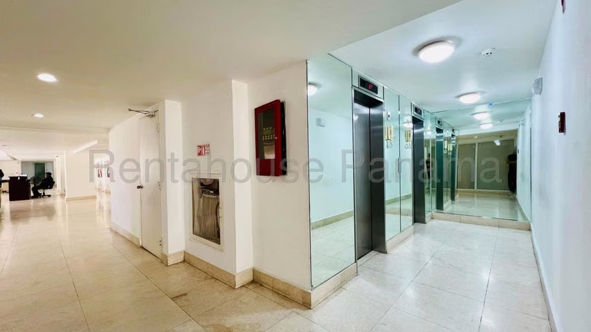 J1932GRR Venta de Apartamento en Edison Park