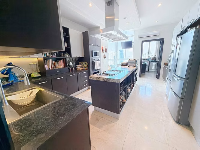 Venta de apartamento en Costa del Este PH Vitri - Piso Alto