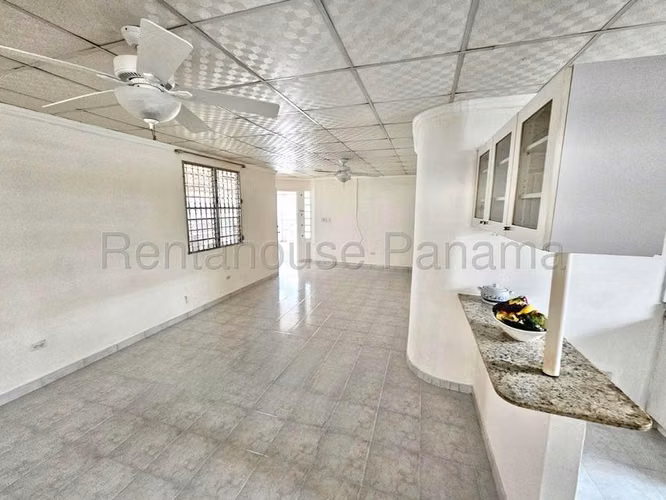 Casa En Venta En Villa Lucre YM