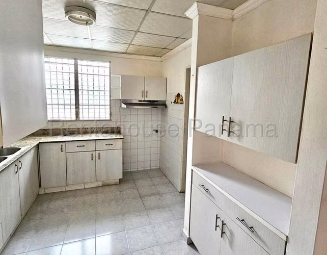 Casa En Venta En Villa Lucre YM