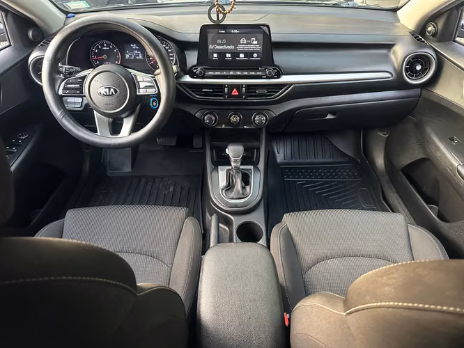 KIA CERATO AÑO 2020 AUTOMÁTICO