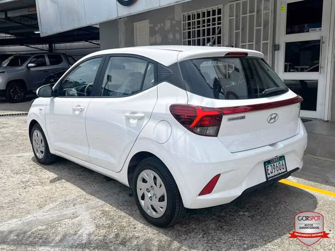 Hyundai Grand i10 HB 2025 Automática EJ9606 - Imagen 5