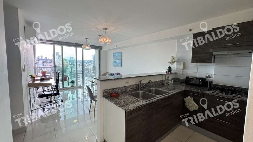 SE VENDE EN MIDPARK CON 2 ESTACIONAMIENTOS Y 1 DEPOSITO - Imagen 4