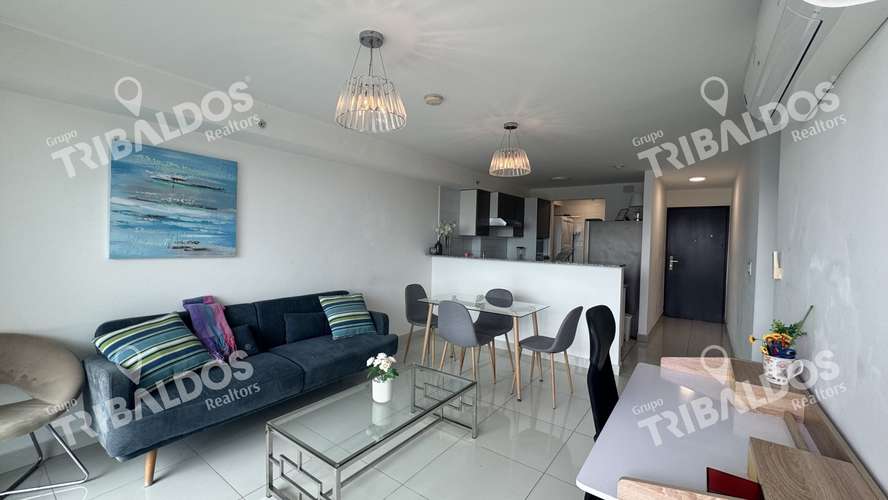 SE VENDE EN MIDPARK CON 2 ESTACIONAMIENTOS Y 1 DEPOSITO - Imagen 3