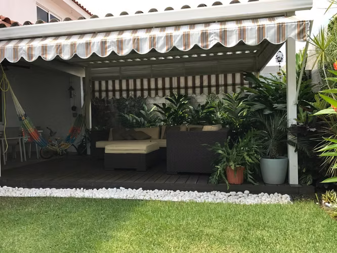 SE ALQUILA QUINTAS DE VERSALLES