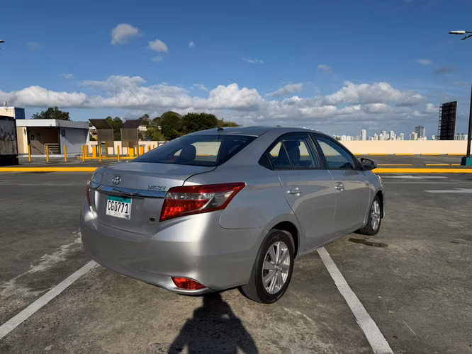 TOYOTA YARIS 2017 8,500.00$ - Imagen 5