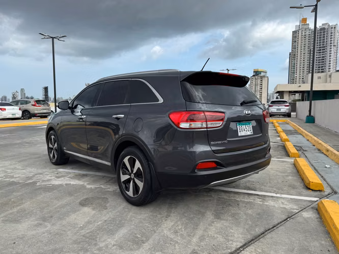 KIA SORENTO AWD 2017 11,900.00$ - Imagen 5