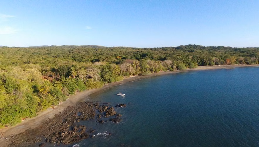 VENTA HOTEL EN ISLA DEL PACIFICO (JA)