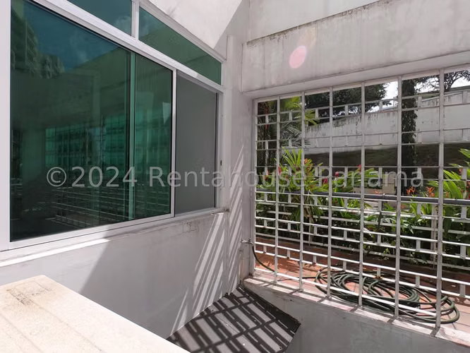 I8254GRR Venta de Apartamento en Edison Park