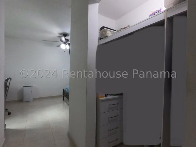 I8254GRR Venta de Apartamento en Edison Park