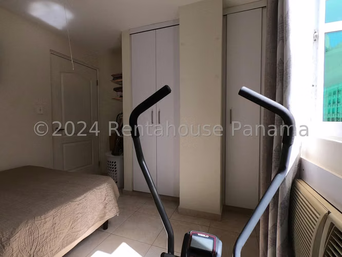 I8254GRR Venta de Apartamento en Edison Park