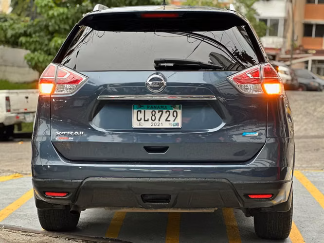 NISSAN XTRAIL - Imagen 6