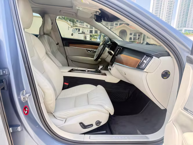 Volvo S90 Inscription 2017 a solo $14,900 - Imagen 9