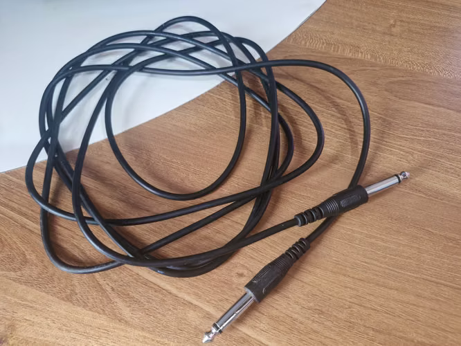 Kit de guitarra eléctrica Ibanez Gio (muy poco uso)  - Imagen 11