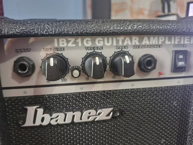 Kit de guitarra eléctrica Ibanez Gio (muy poco uso)  - Imagen 14