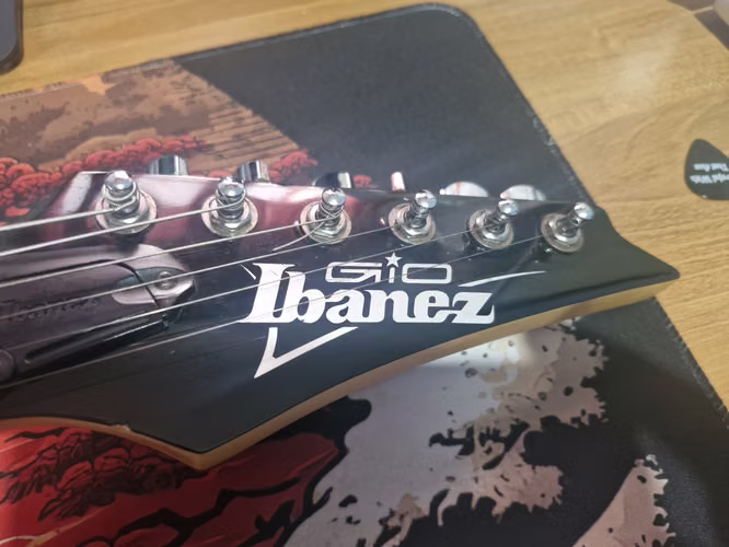 Kit de guitarra eléctrica Ibanez Gio (muy poco uso)  - Imagen 7