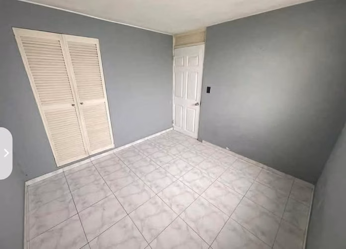 Alquilo Apartamento PH San Lorenzo, 12 De Octubre, 3R, 1B, Amplio, cerca del Metro!