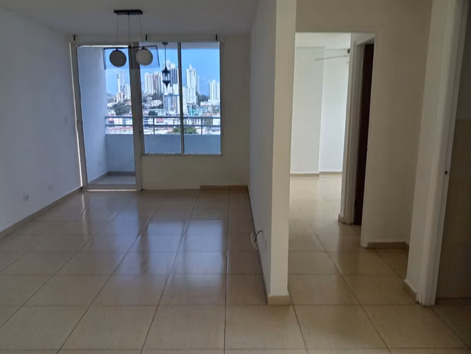 SE ALQUILA Apartamento céntrico en Carrasquilla – PH SUNFLOWER