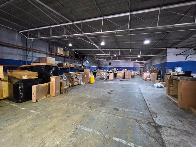 Alquiler de bodega en Urbanización Industrial Los Angeles - Imagen 2