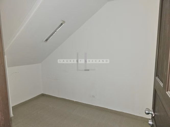 Venta Local Planta Baja Comercial/Oficina Remodelado Plaza Milla 8. Haga su oferta - Imagen 12