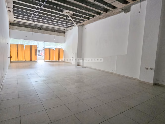 Venta de Local Comercial en Calle 50 Planta Baja. Haga una oferta - Imagen 3