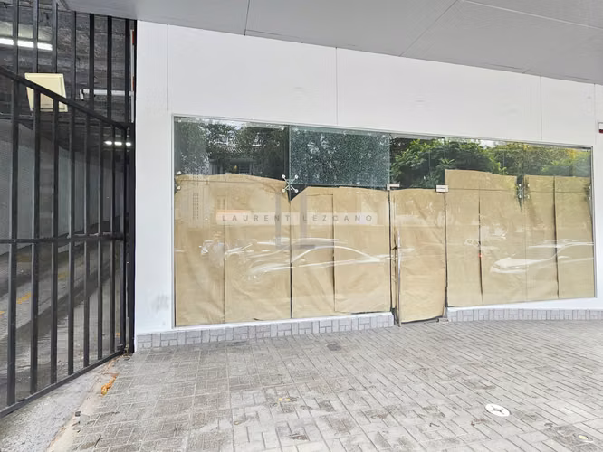 Sale of Commercial in Calle 50 Plant Baja. Make an offer
