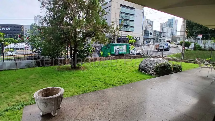 VENDO CASA entre Calle 50 y Calle 71. con terreno de 800m2 - Imagen 19
