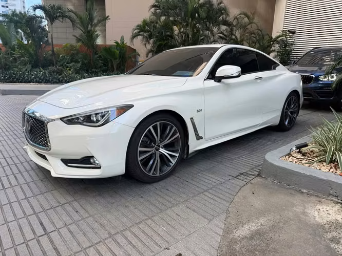 Infiniti Q60 Del 2020 EXCELENTE CONDICIONES