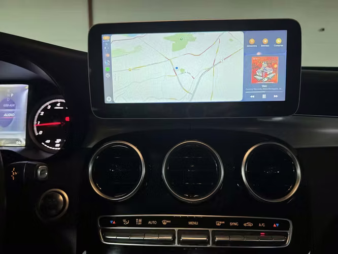 Mercedes Benz GLC250 DEL 2017 IMPECABLE - Imagen 9
