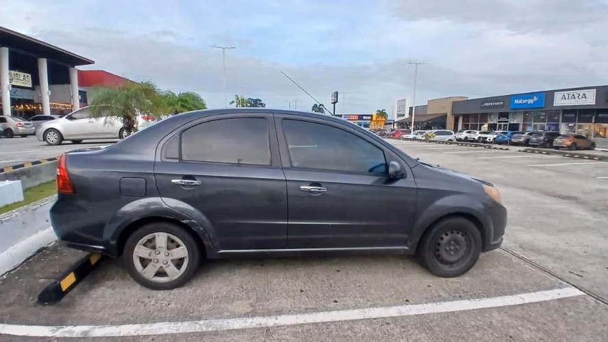 Auto Chevrolet Aveo 2015 - Precio negociable