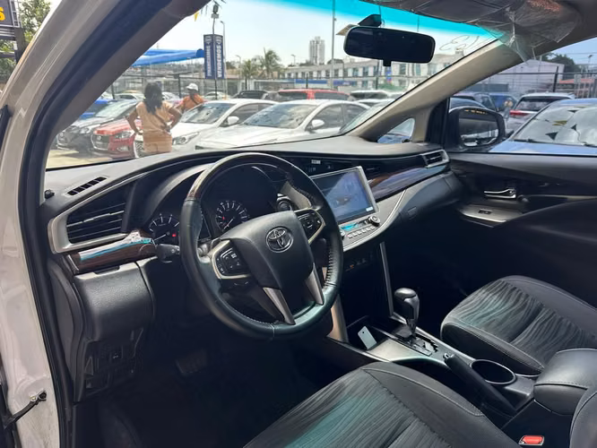 Toyota Innova 2022 - Imagen 7