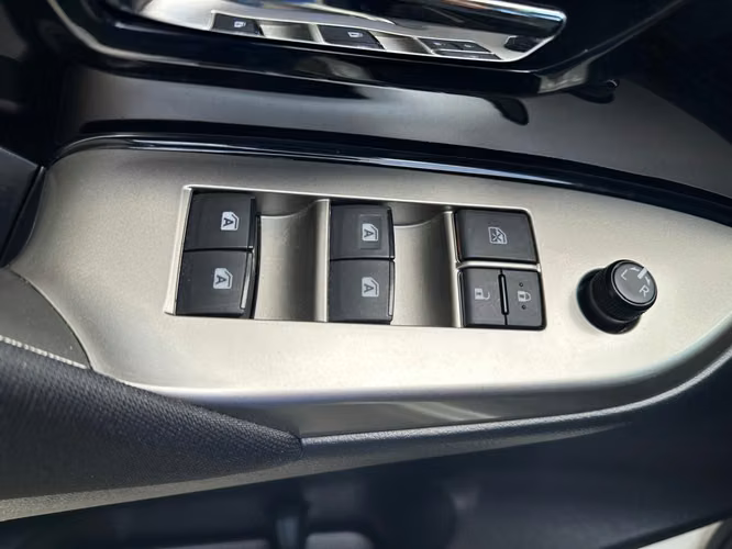 Toyota Innova 2022 - Imagen 6