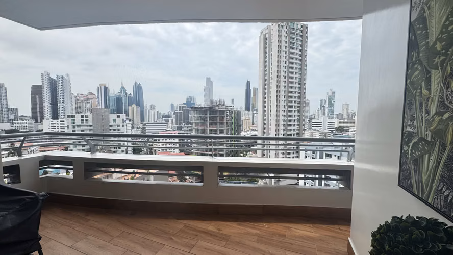 VENTA DE APARTAMENTO EN PH LUXOR TORRE 400