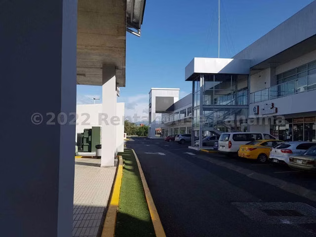I5330GRR Venta de Local Comercial en Costa Sur - Imagen 17