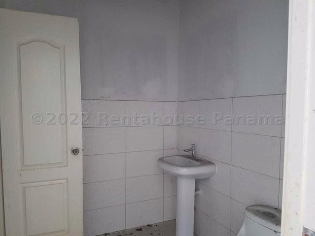 I5330GRR Venta de Local Comercial en Costa Sur - Imagen 9