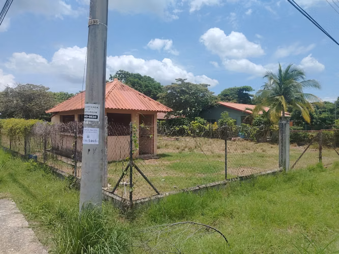 Lote en esquina para inversionista ideal para hostal Airbnb o hacer dos viviendas - Imagen 2