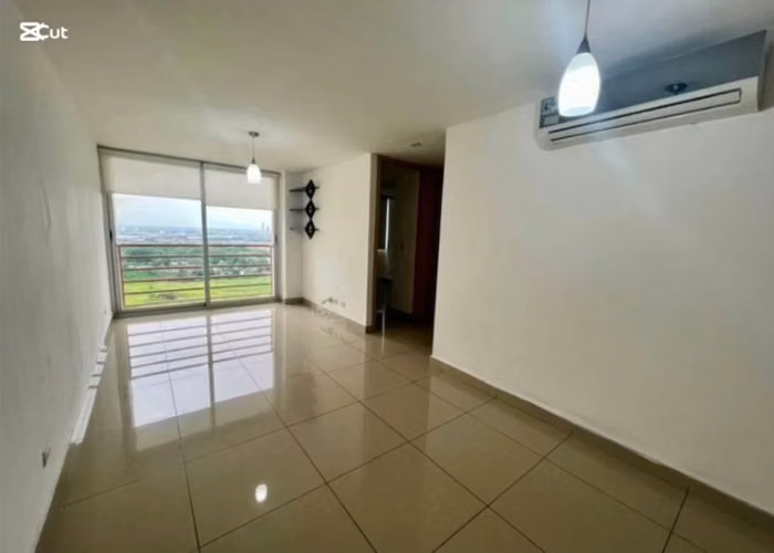 Alquilo apartamento en Vía Cincuentenario cerca del metro