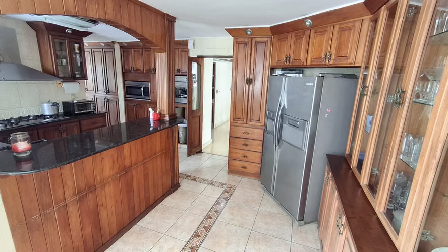 Ritz. 294mts 3r 3.5b den cbs 2est $275,000.00 - Imagen 16