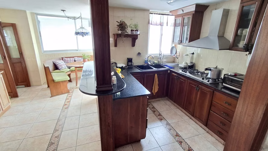 Ritz. 294mts 3r 3.5b den cbs 2est $275,000.00 - Imagen 18