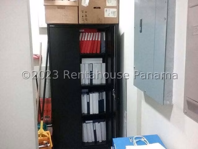 I5396GRR Venta de Oficina Comercial en Bellavista - Imagen 14