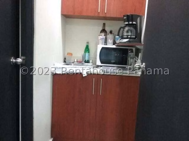 I5396GRR Venta de Oficina Comercial en Bellavista - Imagen 13