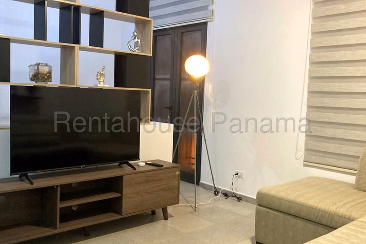 Alquiler apartamento amoblado en Casa Korsi, Santa Ana | VIK-27-745