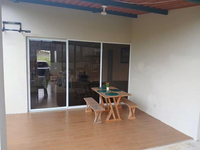 Se vende casa en Las Arboledas cluster: los cedros