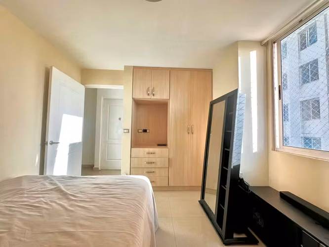 Apartamento en Villa de las Fuentes I 3 Rec I Amoblado I Con balcón y 2 parking