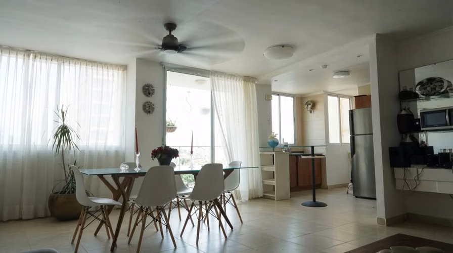 Apartamento en El Cangrejo I con balcón y deposito - Imagen 6
