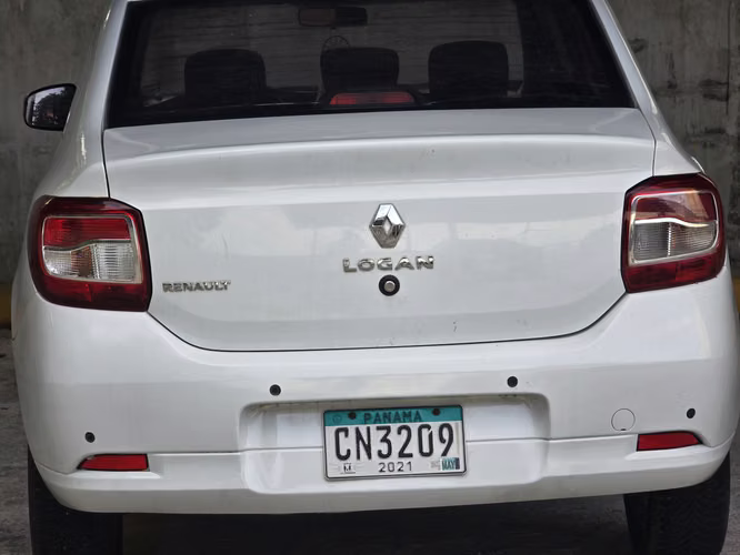 VENDO RENAULT LOGAN 2018 1.6 LITROS 4 CILINDROS TRANSMISIÓN AUTOMATICA $3850 NEGOCIABLE - Imagen 4