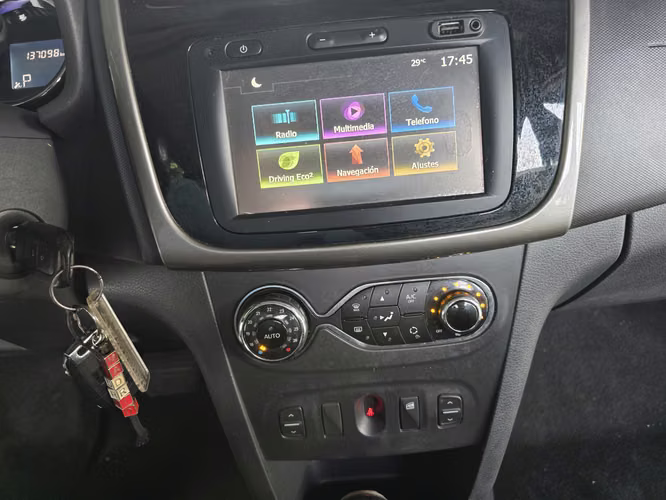 VENDO RENAULT LOGAN 2018 1.6 LITROS 4 CILINDROS TRANSMISIÓN AUTOMATICA $3850 NEGOCIABLE - Imagen 10