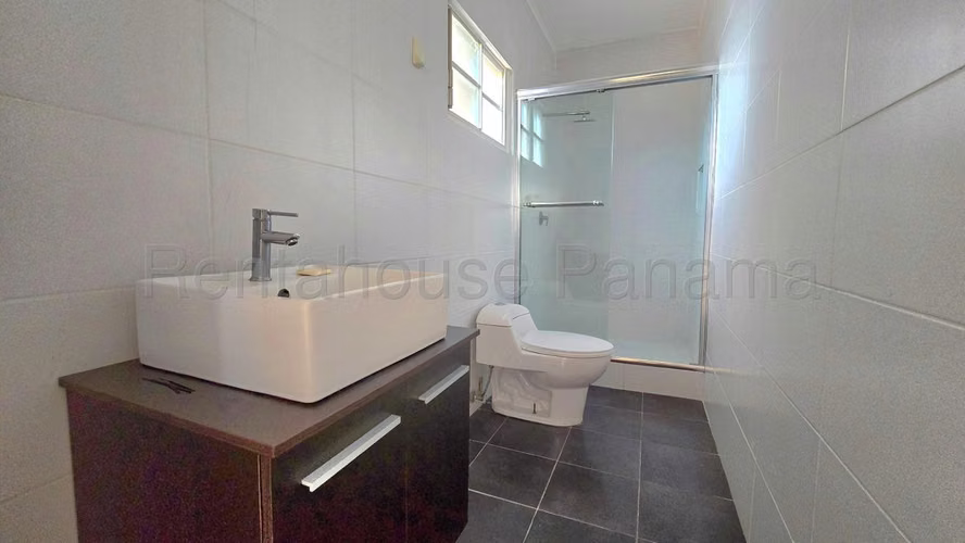 Casa en Venta en Betania | Remodelada | Terraza 24EPP2149 - Imagen 12