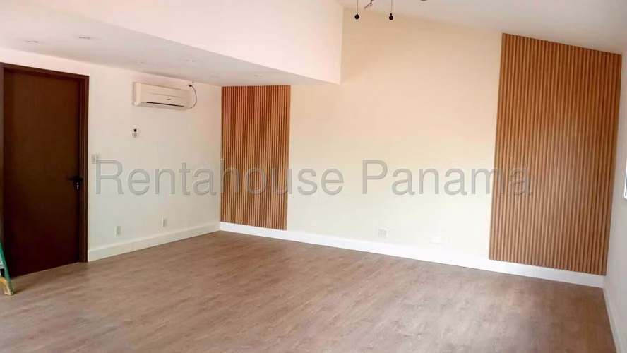 Venta Casa Brisas del Golf - YD