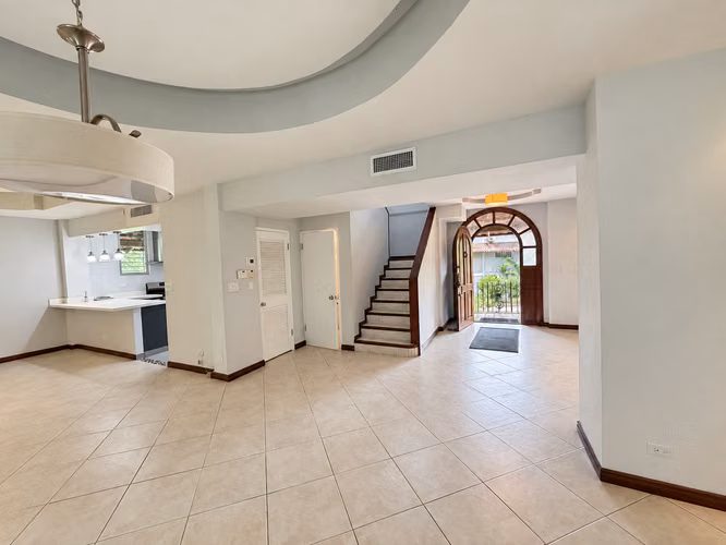 Casa unifamiliar de 4 recámaras en Clayton - Imagen 6